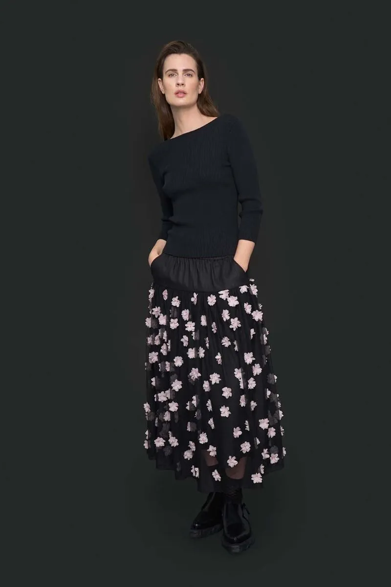 Bloom Blouse with 3/4 length sleeve in Black