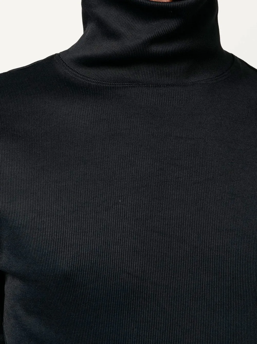 Contour jumper