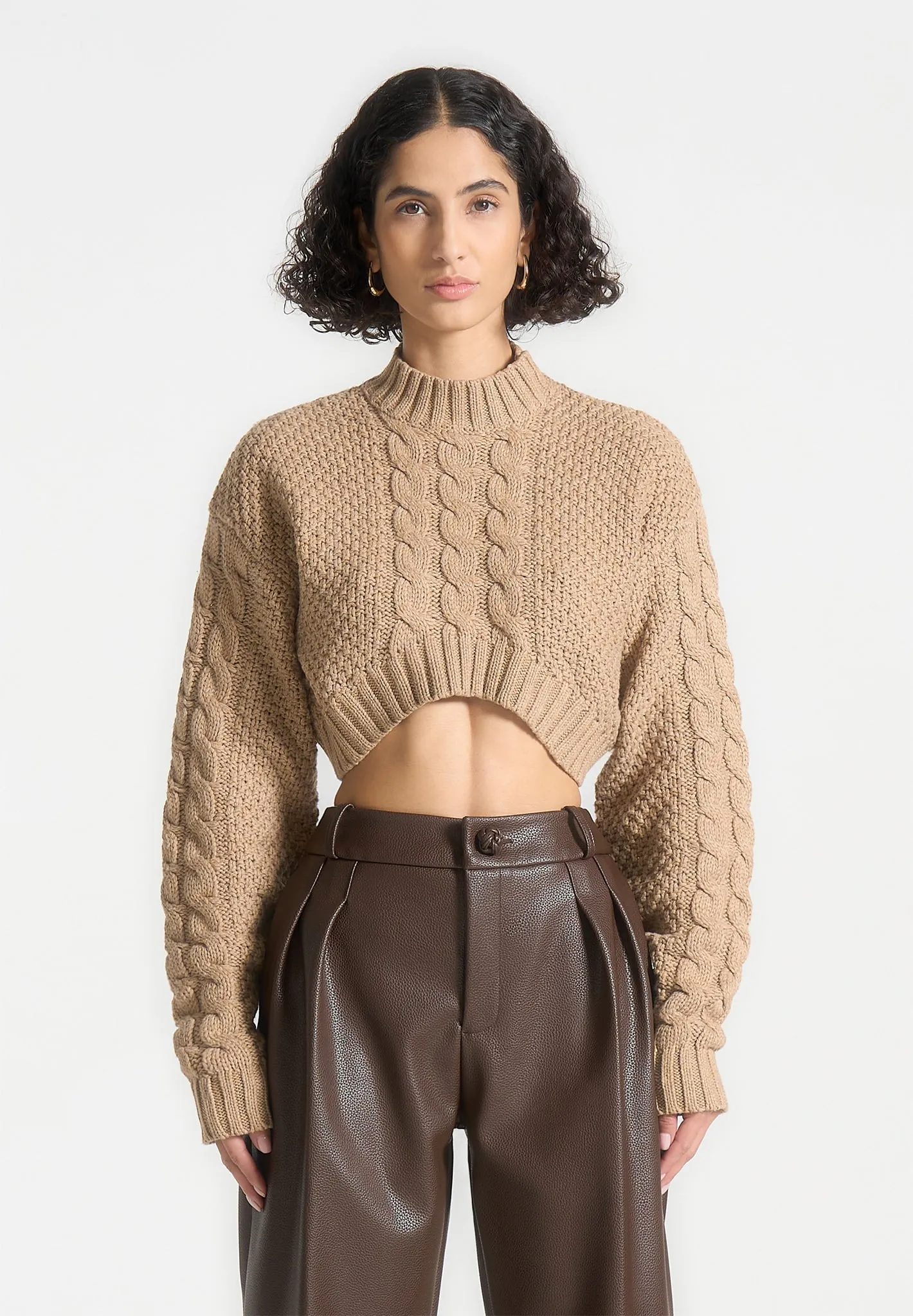 Cropped Cable Knit Jumper - Beige