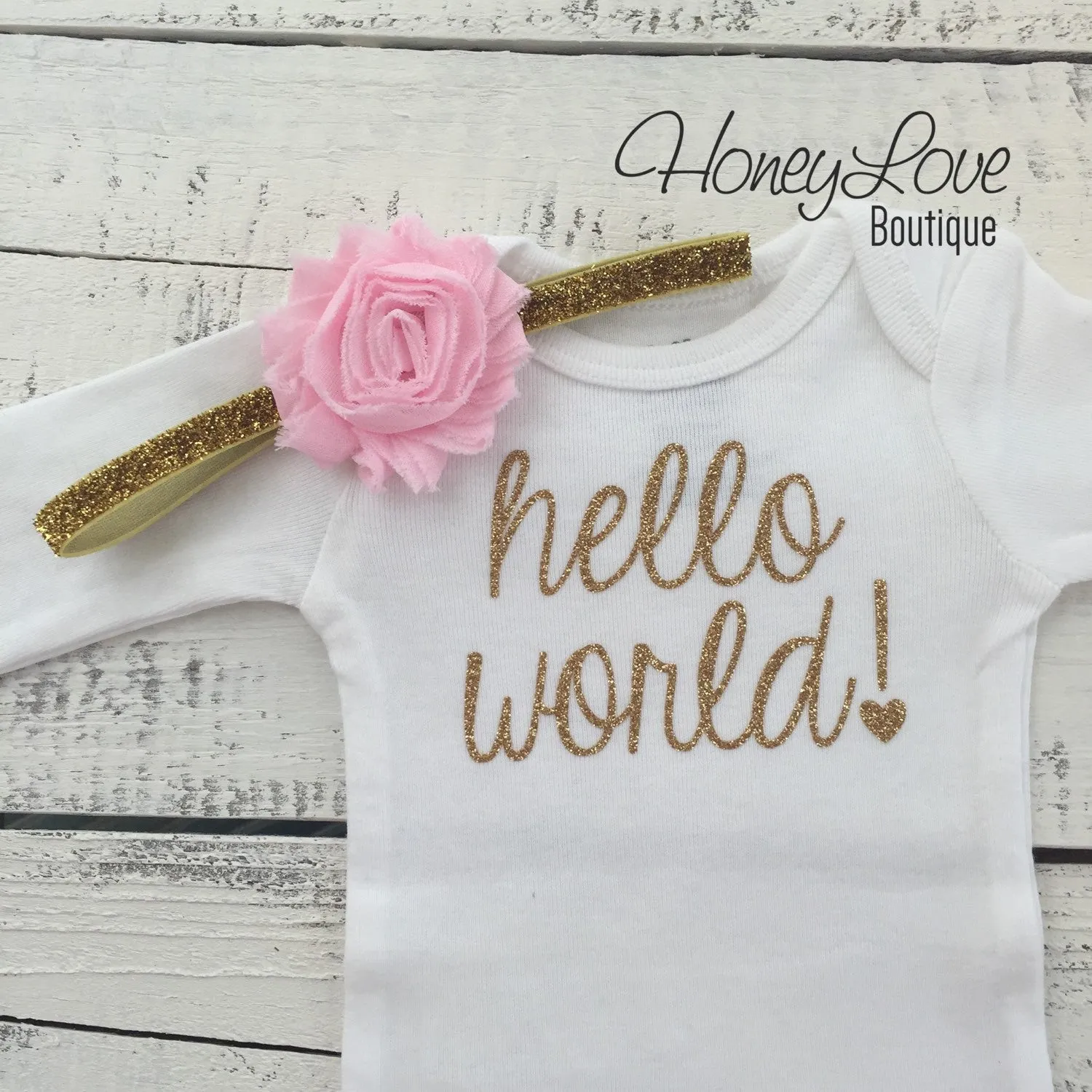 hello world! Outfit - Light Pink and Gold/Silver glitter
