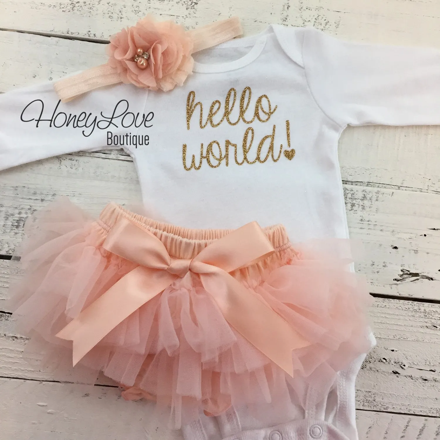 hello world! Outfit - Peach and Gold