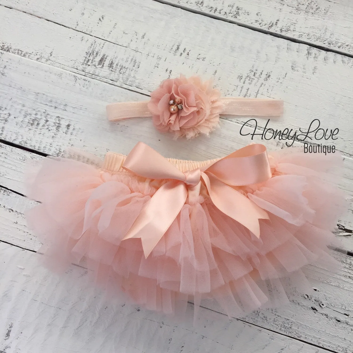 hello world! Outfit - Peach and Gold