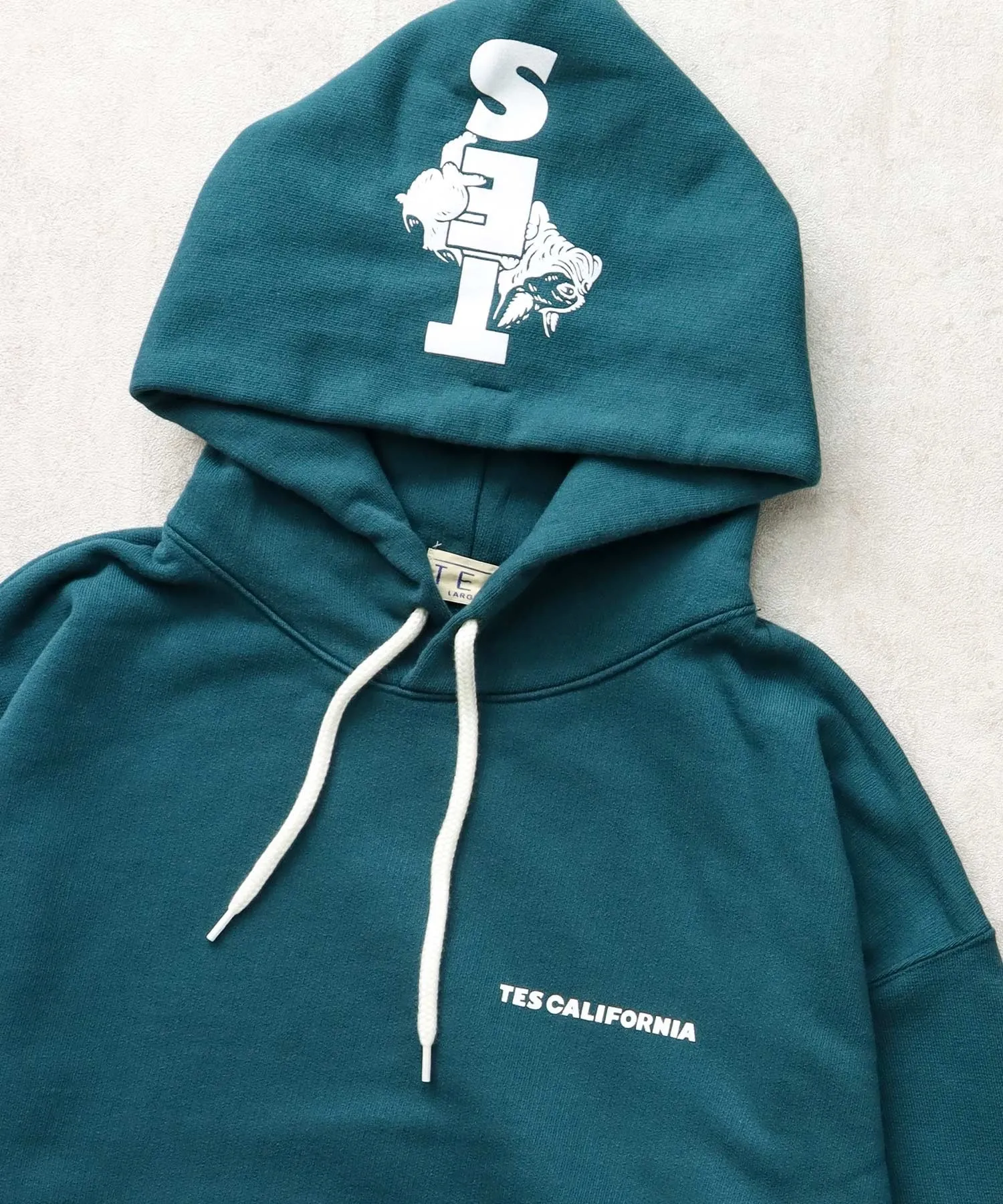 TES CAL FLOCK LOGO SWEAT PARKA / スウェットパーカー
