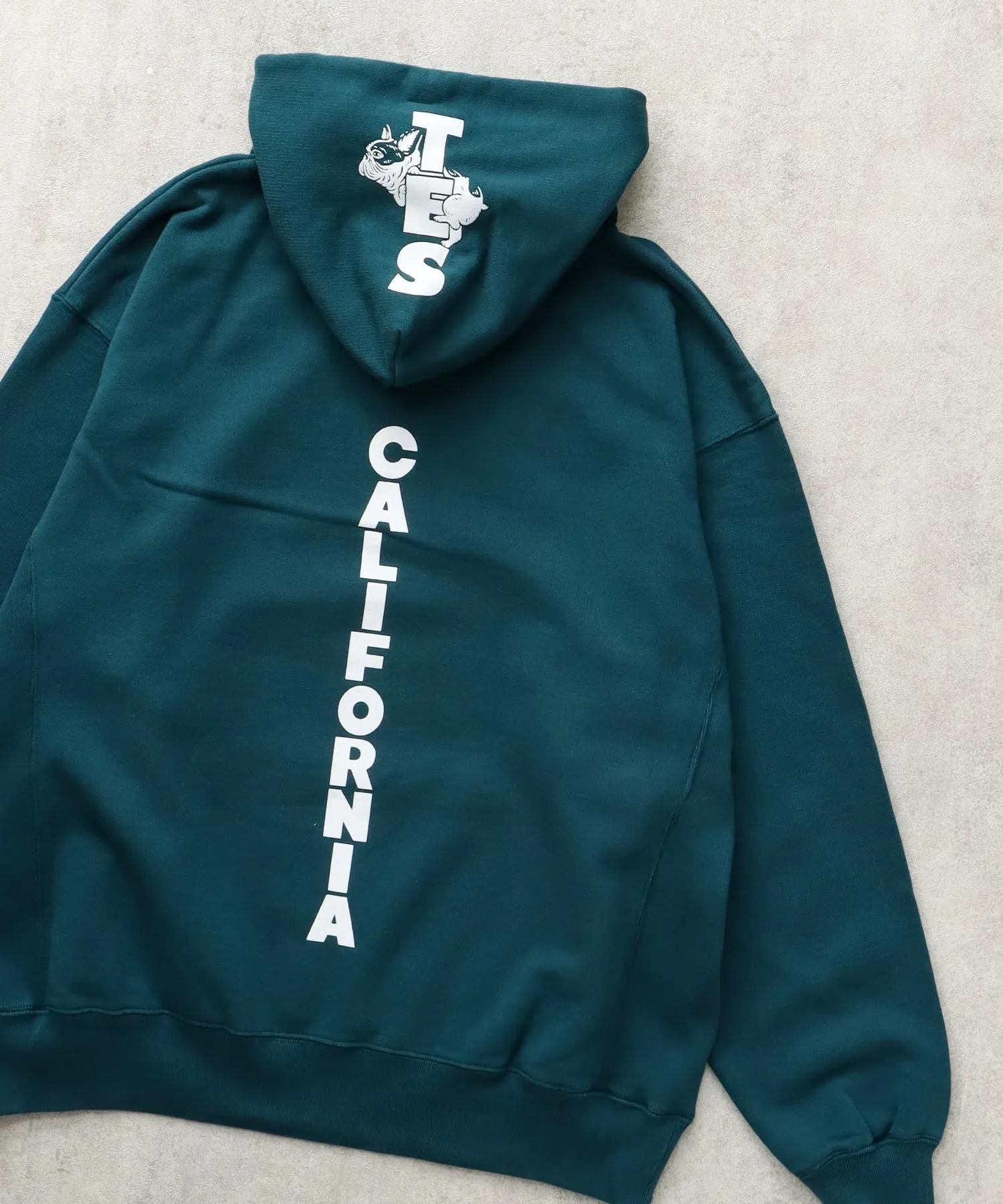 TES CAL FLOCK LOGO SWEAT PARKA / スウェットパーカー