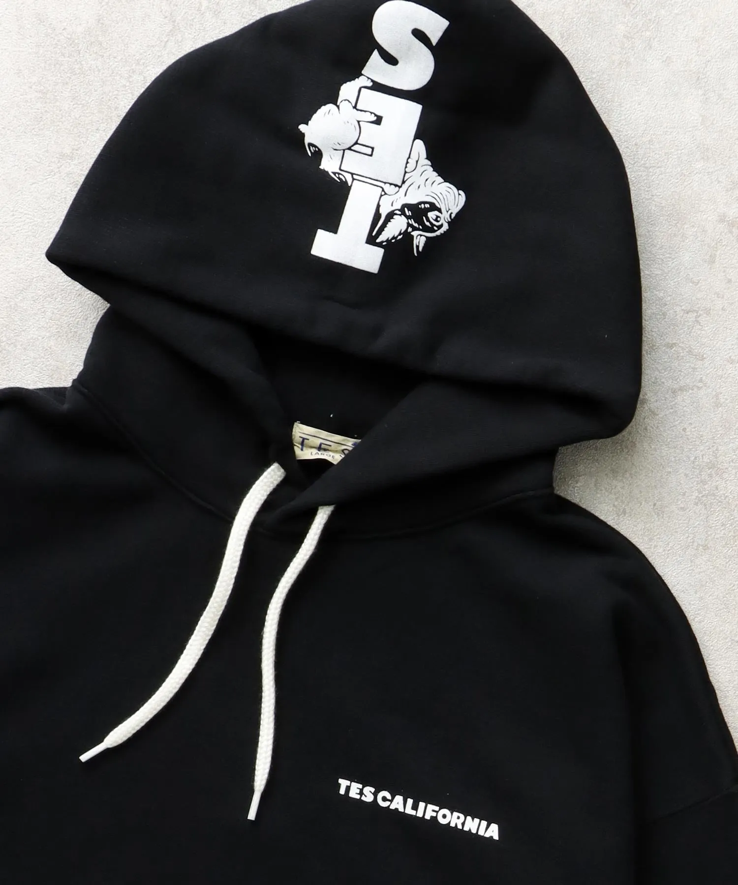 TES CAL FLOCK LOGO SWEAT PARKA / スウェットパーカー