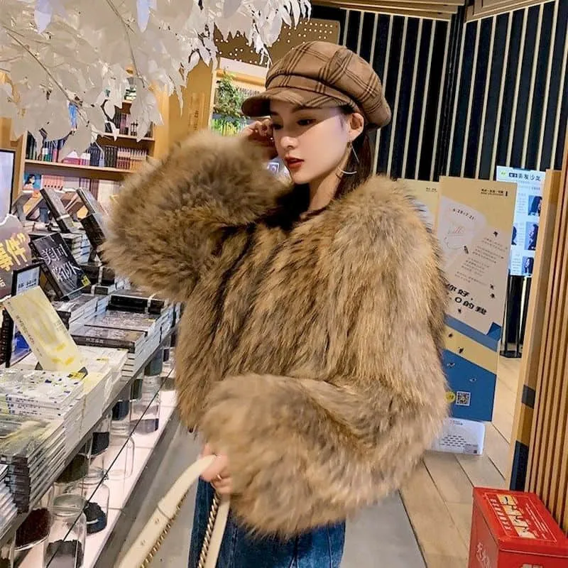 Women's fur coat elegant sexy high street clothing new short fox raccoon fur trumpet sleeve fashion western Retro thick jacket