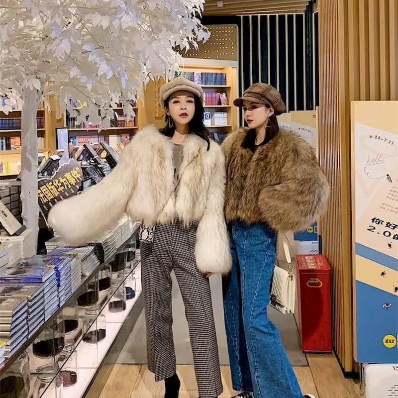 Women's fur coat elegant sexy high street clothing new short fox raccoon fur trumpet sleeve fashion western Retro thick jacket