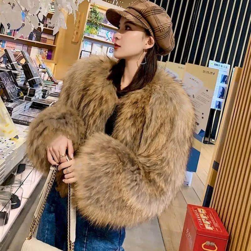 Women's fur coat elegant sexy high street clothing new short fox raccoon fur trumpet sleeve fashion western Retro thick jacket