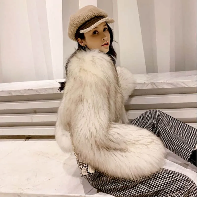 Women's fur coat elegant sexy high street clothing new short fox raccoon fur trumpet sleeve fashion western Retro thick jacket